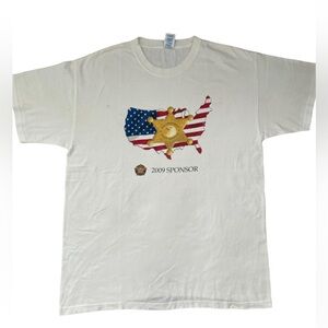 USA "TO PROTECT AND SERVE" 2009 White Logo T Shirt in Large